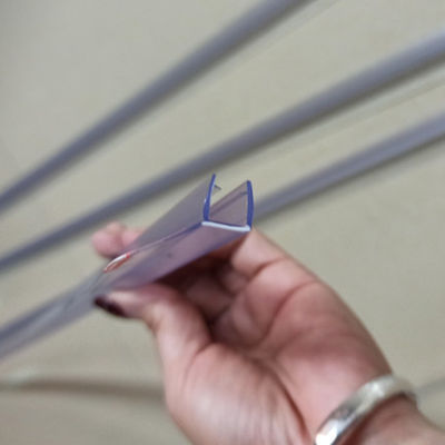 Giá tốt Mắm silicone niêm phong dải cho cửa kính 120 inch ngăn ngừa rò rỉ và ngăn chặn thiệt hại nước trực tuyến