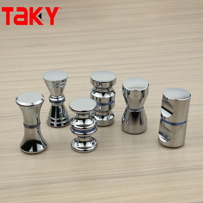 Máy tắm hiện đại đồng kéo cửa kính tay cầm và nút với thiết kế tùy chỉnh